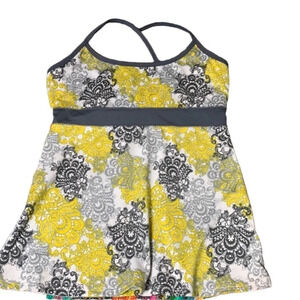 Soybu Strappy Tank Top with bra medium